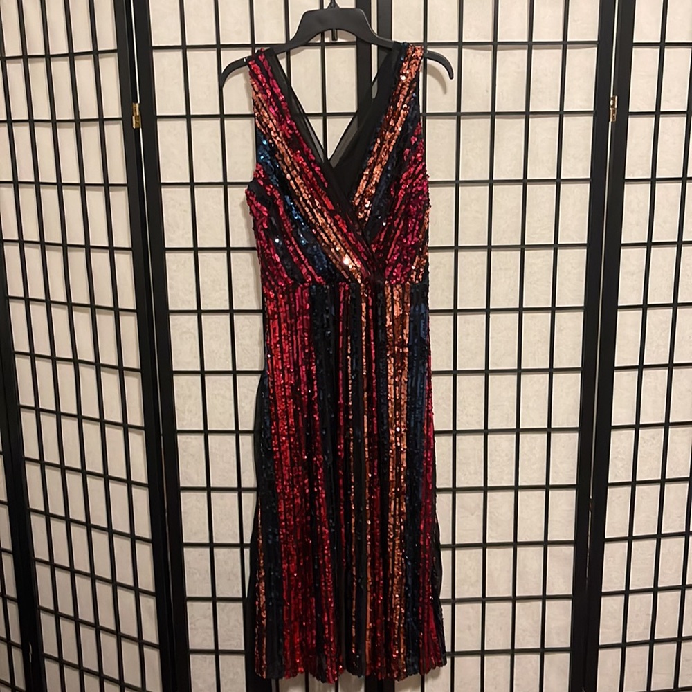 Julia Jordan | Multicolored Sequin Dress - Picture 2 of 5